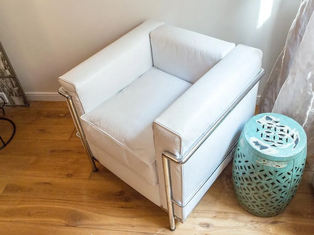 아파트 Designappartement Vienna Paintings